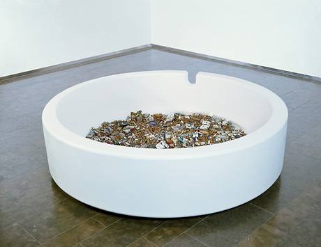 Damien Hirst: Pohebit